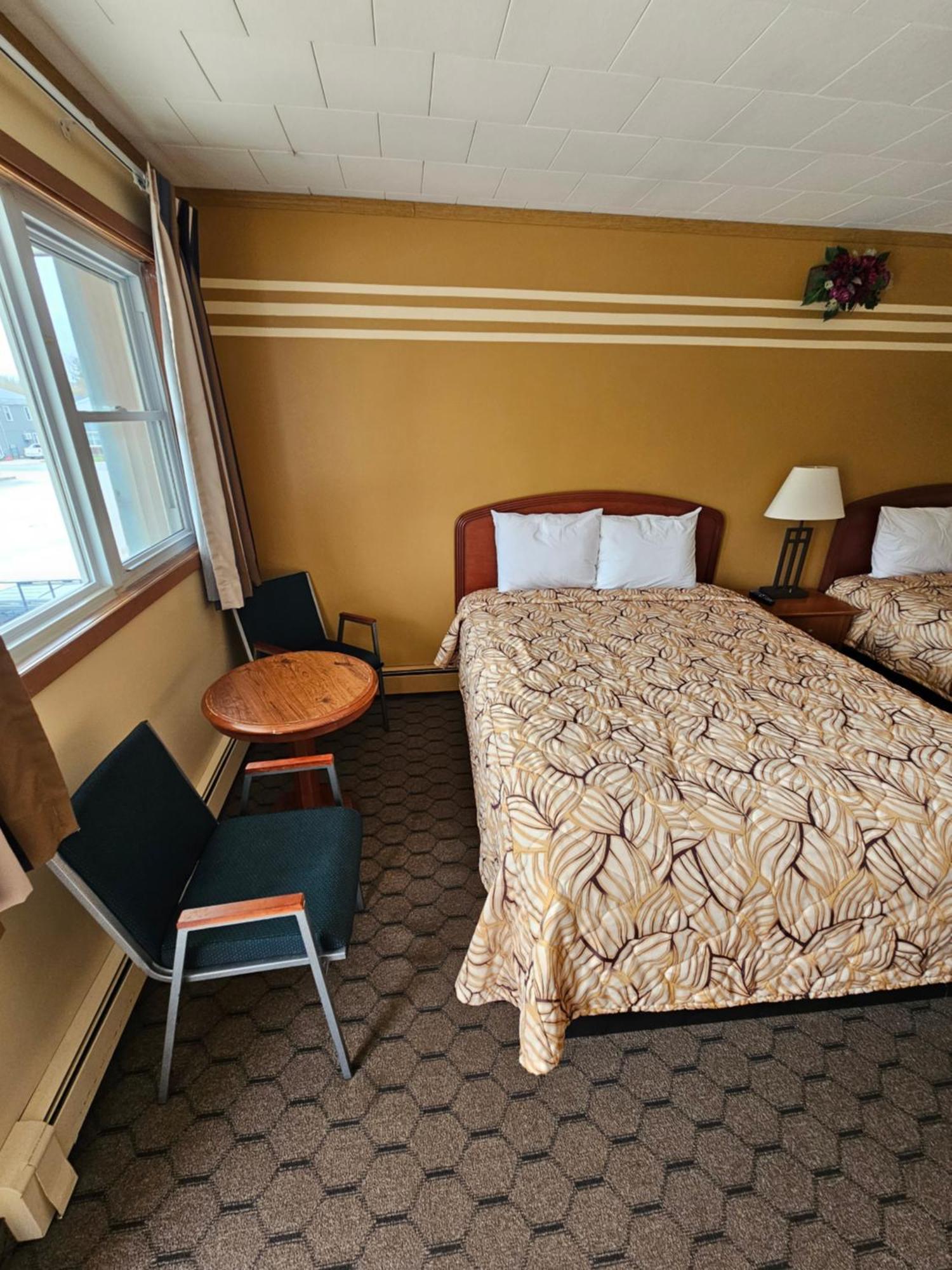Forest Plaza Motel Mount Forest Eksteriør bilde