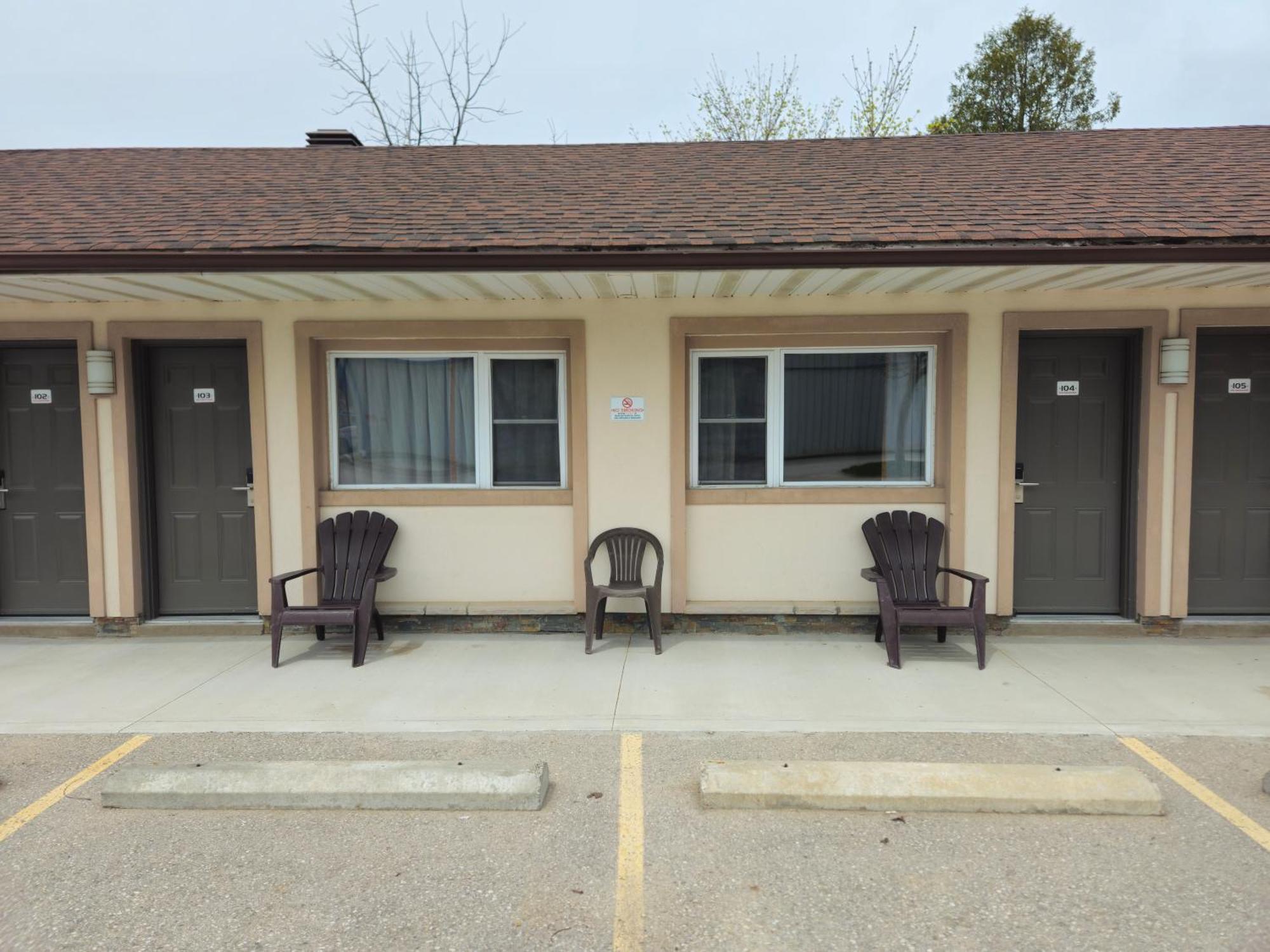 Forest Plaza Motel Mount Forest Eksteriør bilde
