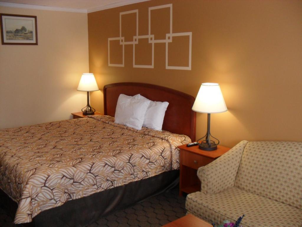 Forest Plaza Motel Mount Forest Eksteriør bilde